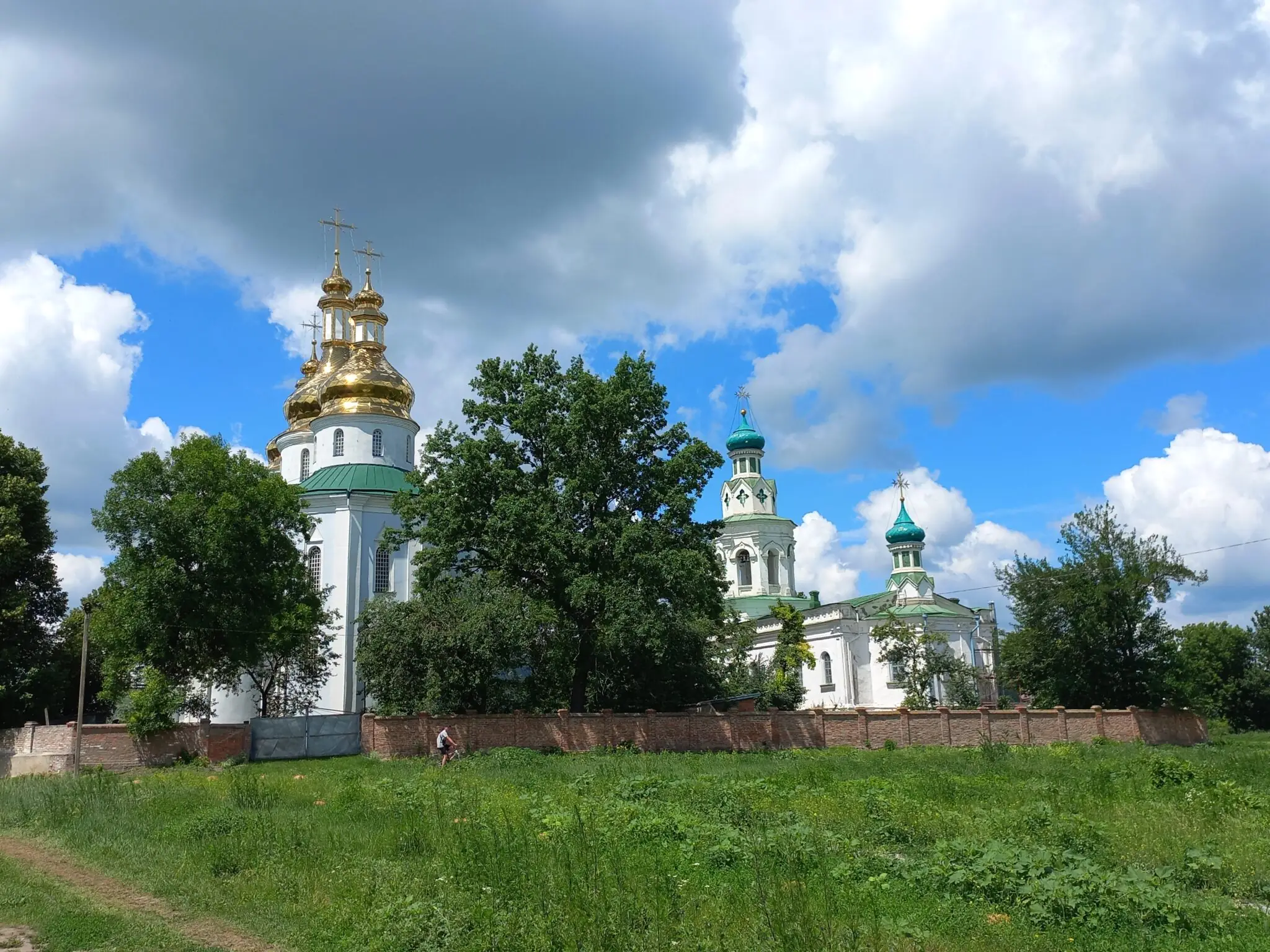 Святодухівський собор і Тепла церква в Ромнах
