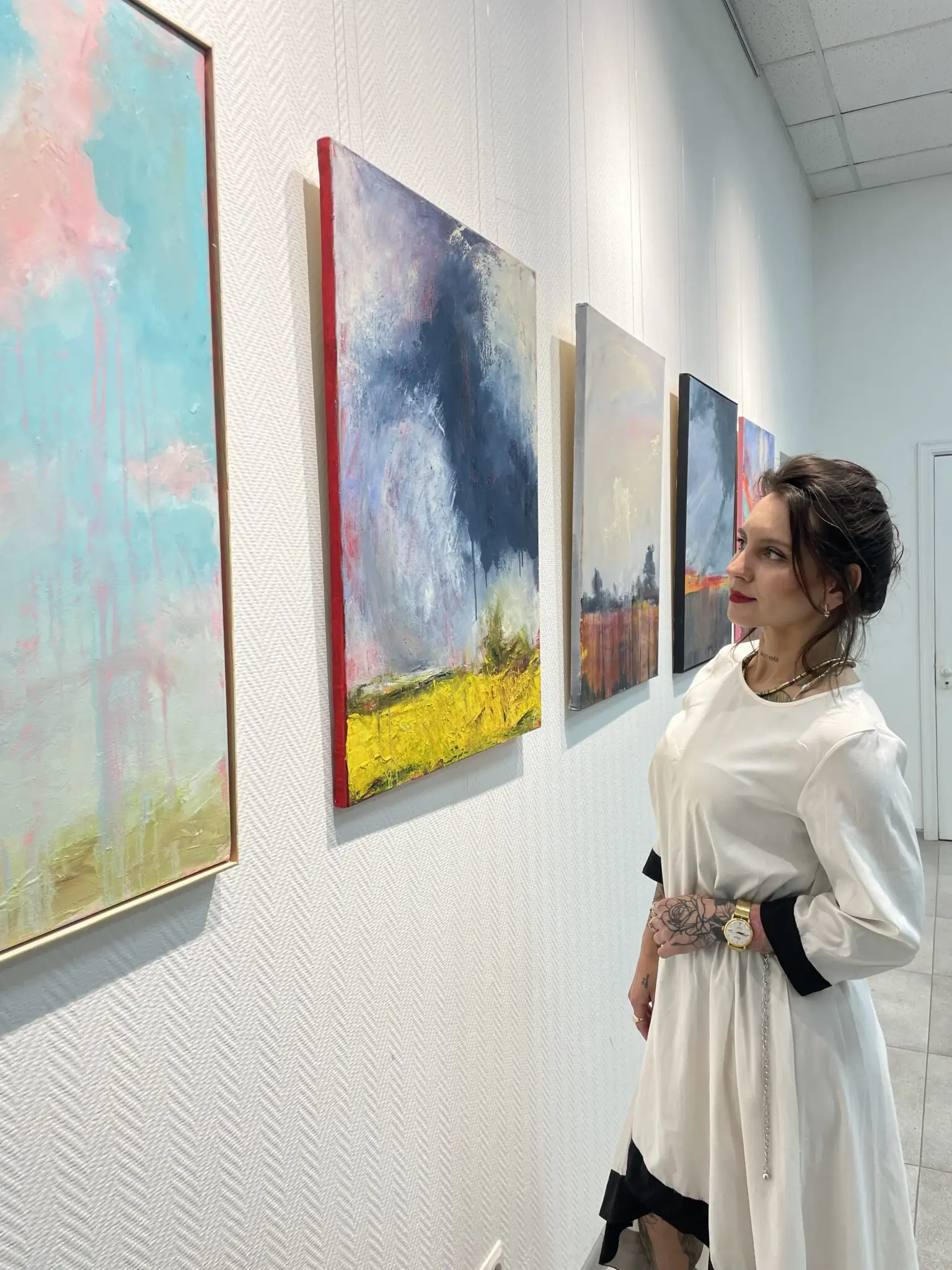 Виставка відстань Ганни Завгородньої