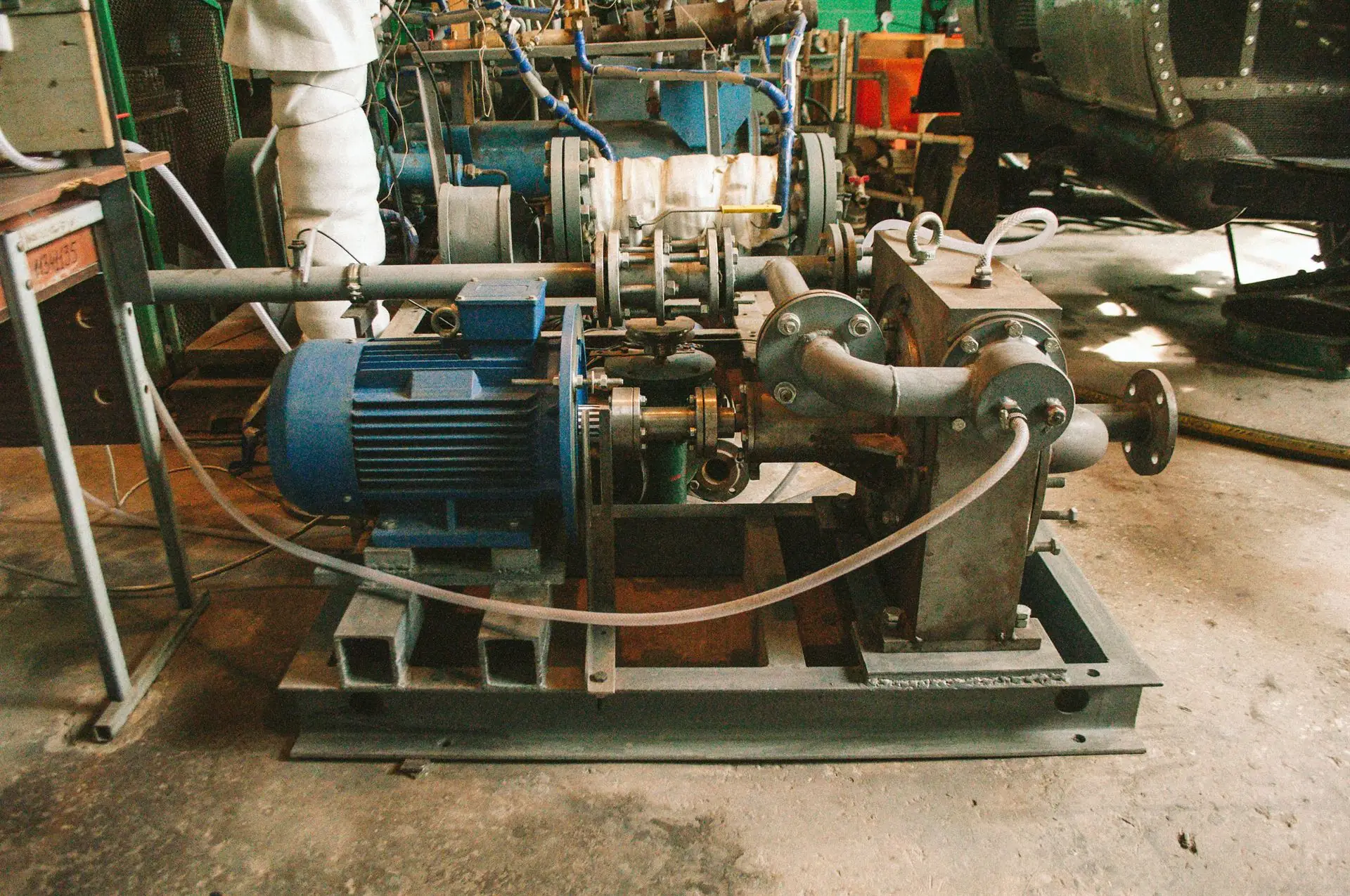 enerhooshchadnyi turbohenerator 2