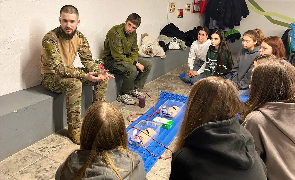 Тренінг з домедичної допомоги для підлітків від Центурії