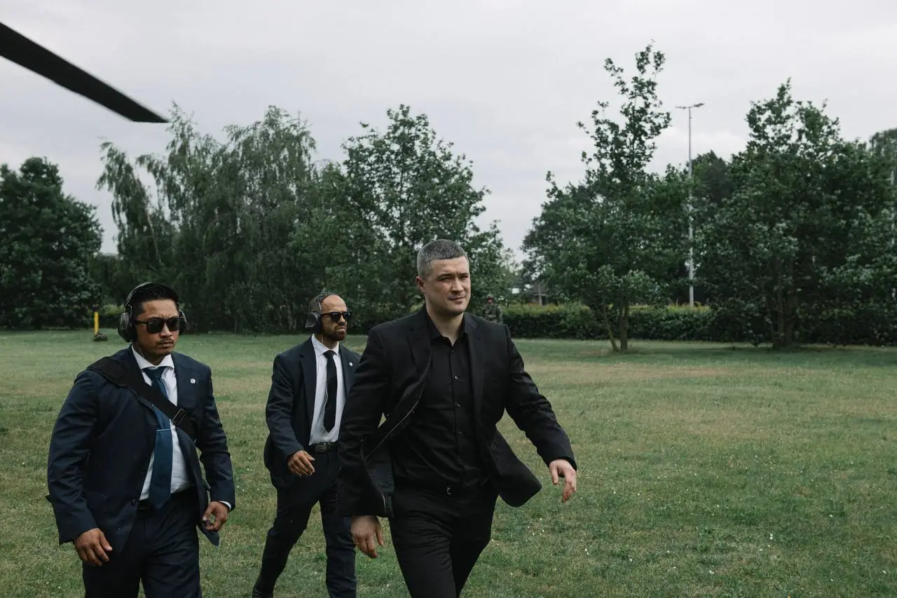 Михайло Федоров йде у відставку