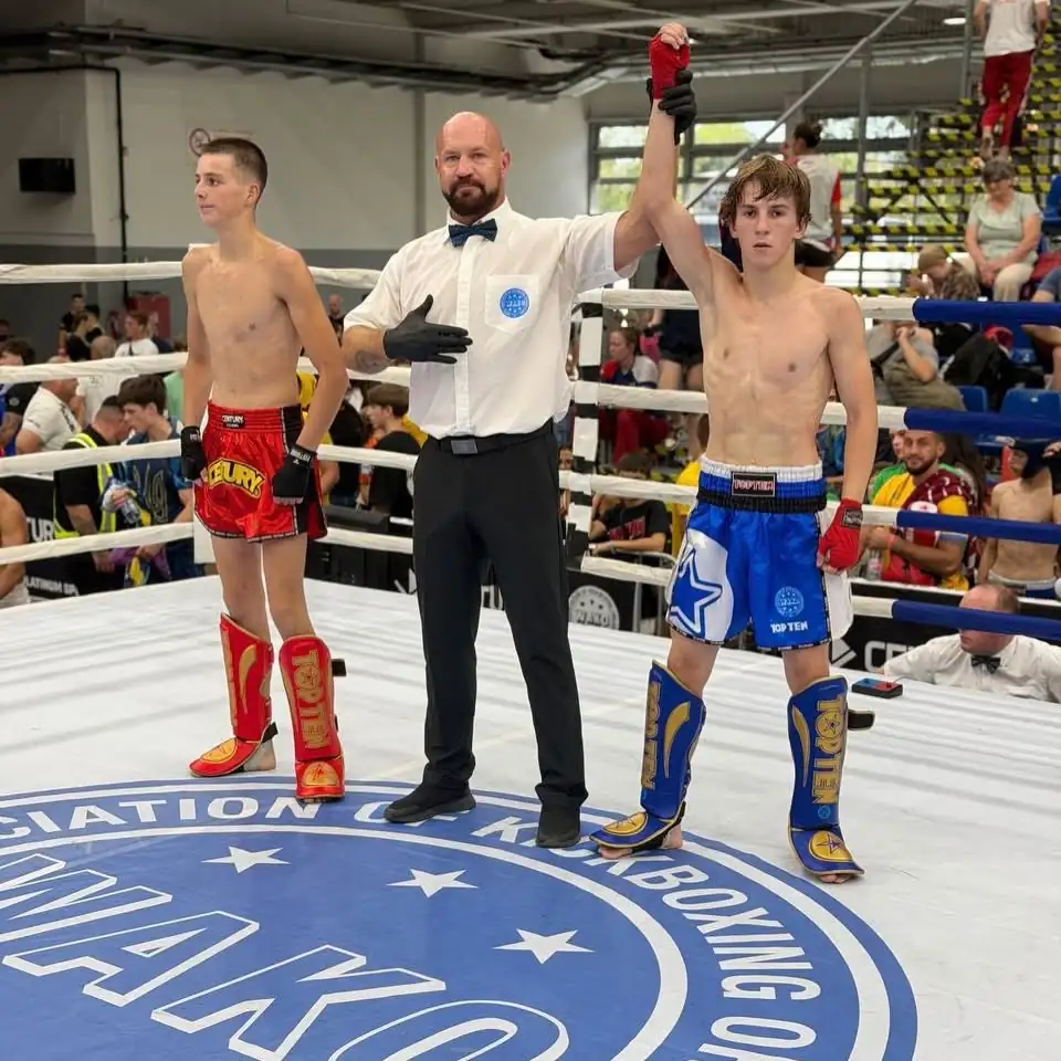 chempion kickboxing sumy