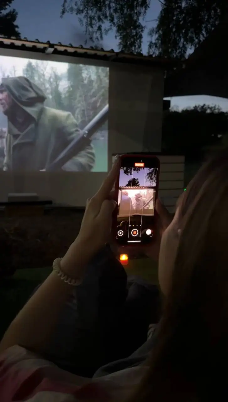 kino v parku kozheduba Sumy 1 Домашній кінотеатр у Сумах на березі річки
