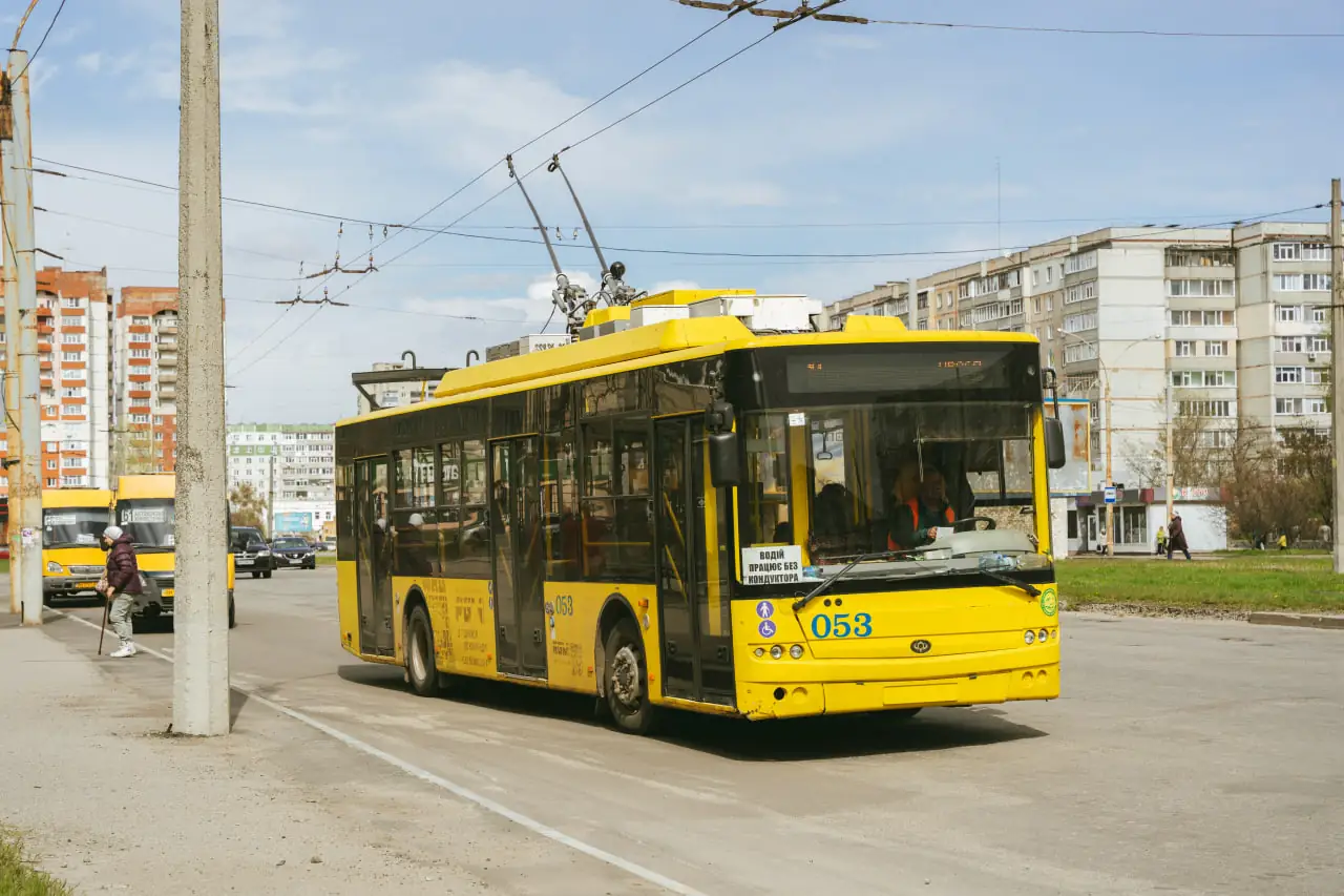 Тролейбус у Сумах