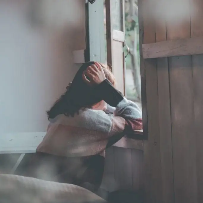 adult alone blur 1510149